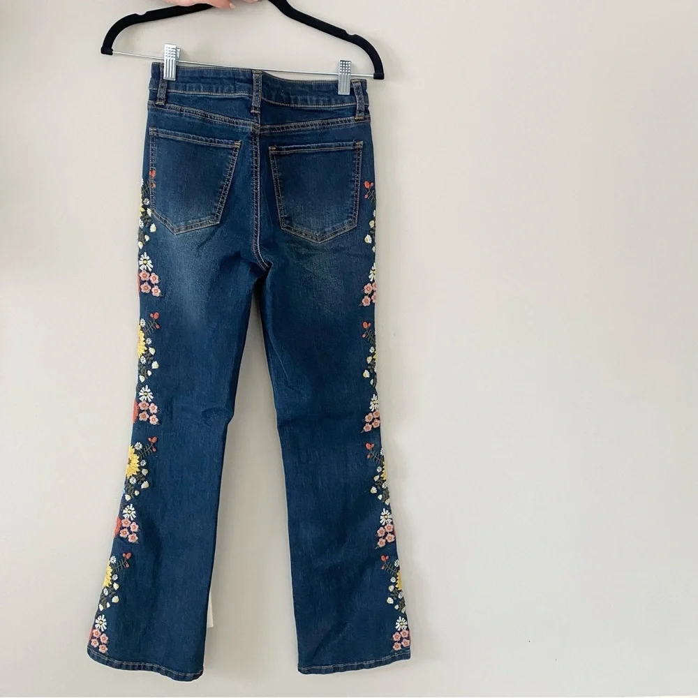 Women’s Size 25 Ashley Mason Flare Jeans